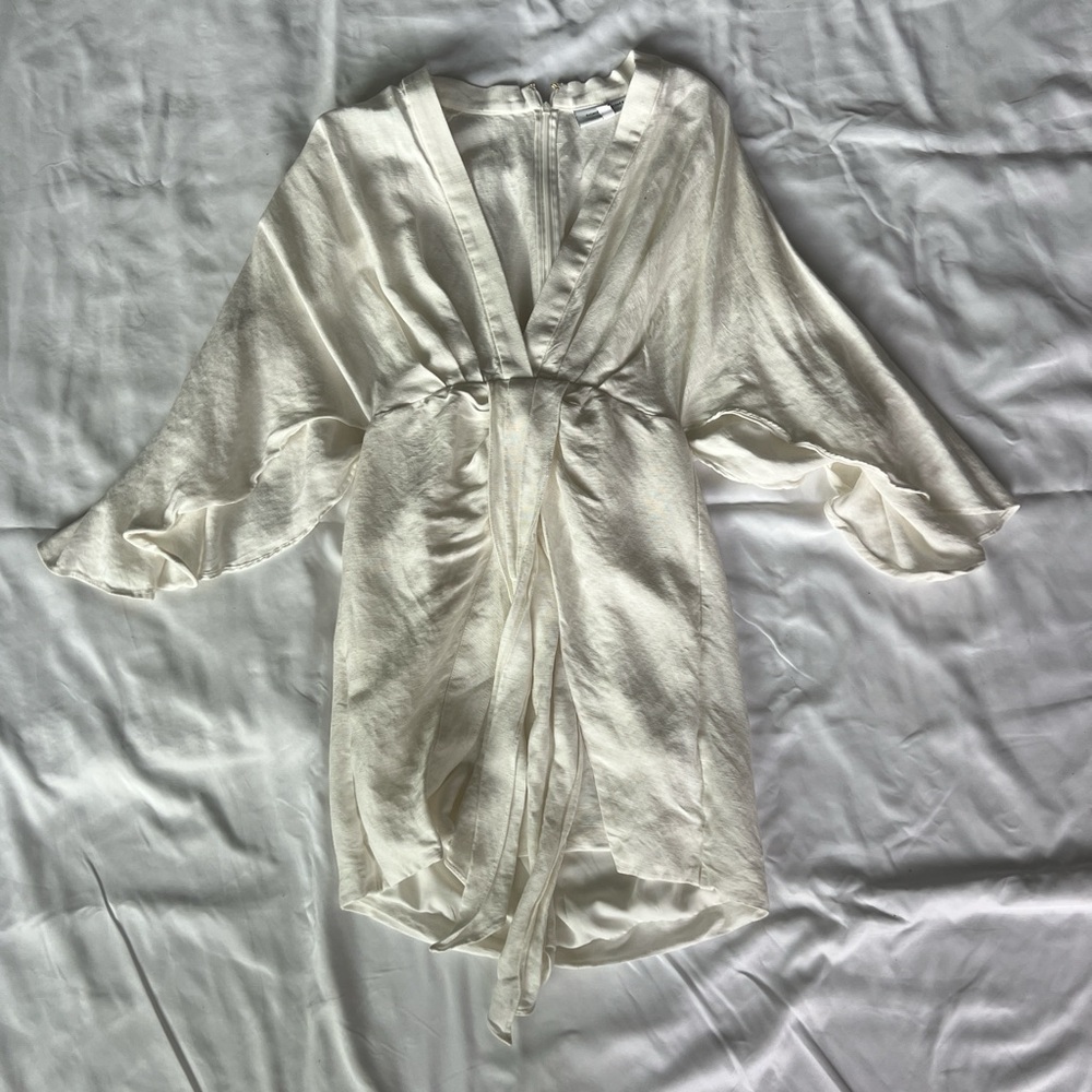 Elegant Ivory Kimono Robe